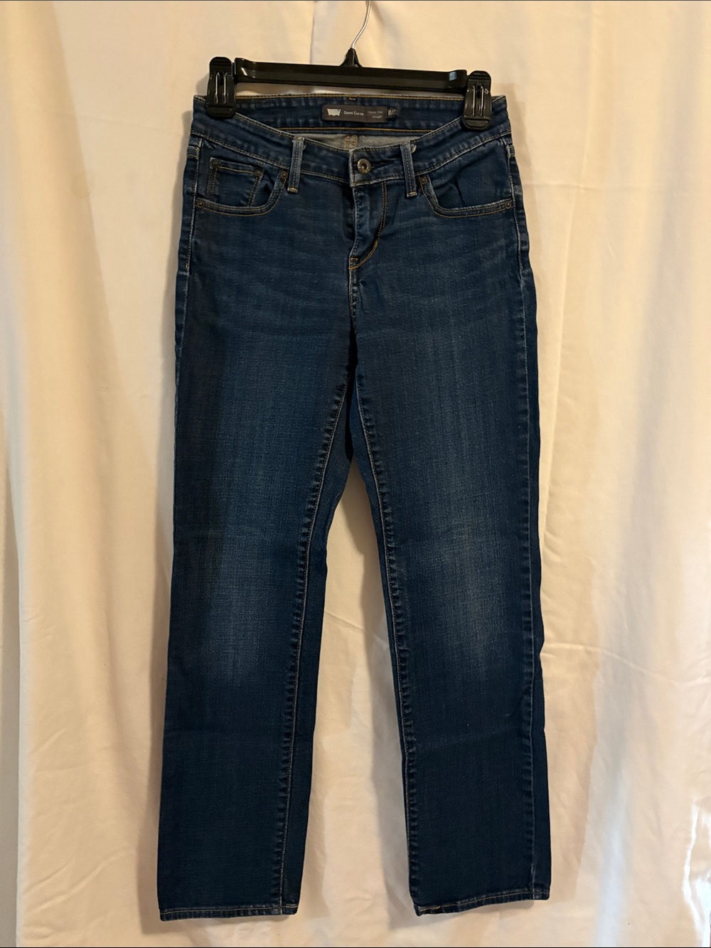 Levi’s San Francisco Women’s Demi Curve Classic Rise Straight Jeans
